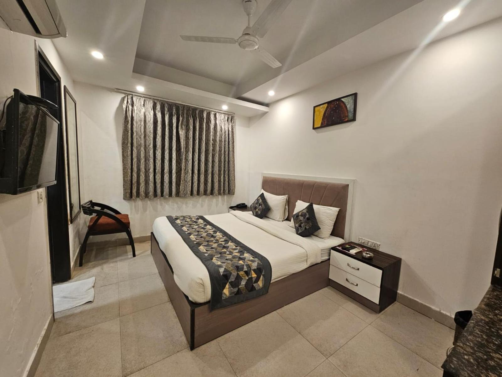 Hotel The Gold Inn - Karol Bagh Delhi Exterior foto